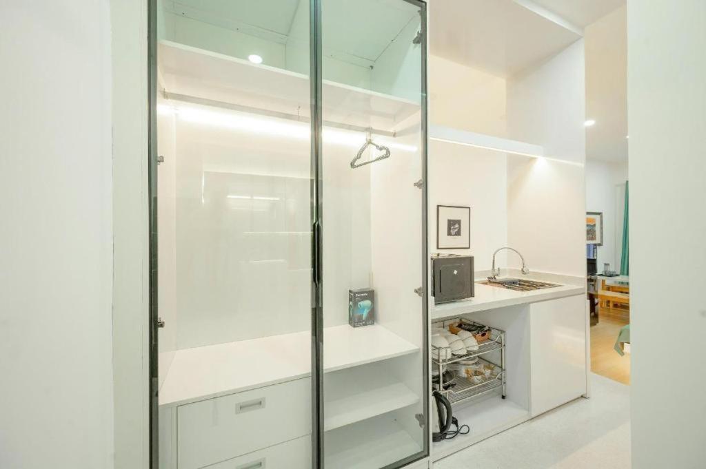 Q Hotel & Apartment Han Market Дананг Экстерьер фото